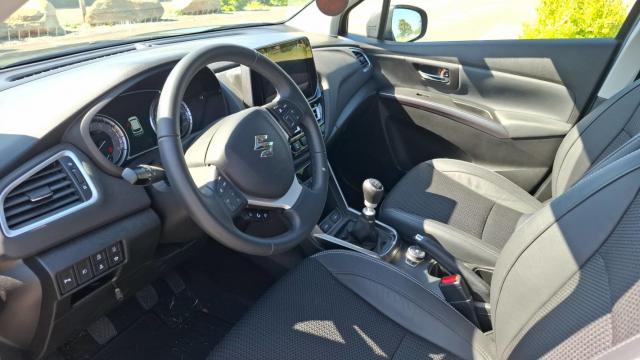 Suzuki S-Cross image 4