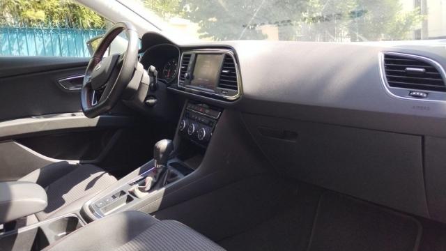 Seat Leon image 3