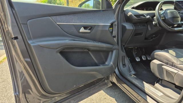 Peugeot 3008 image 9