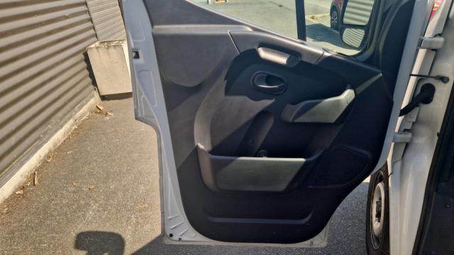 Renault Master image 9