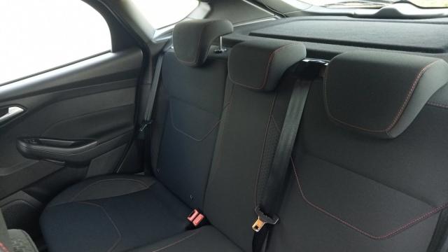 Ford Focus image 5