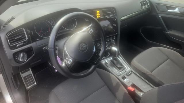 Volkswagen Golf image 1