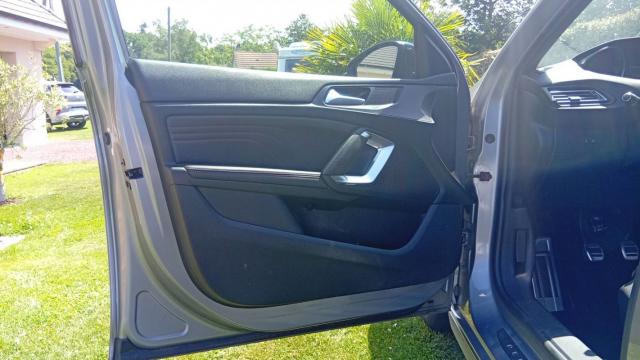 Peugeot 308 image 8