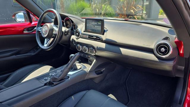 Mazda Mx-5 image 7