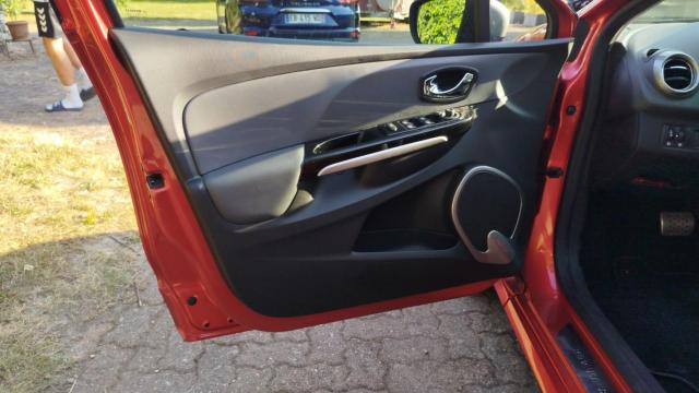 Renault Clio image 8
