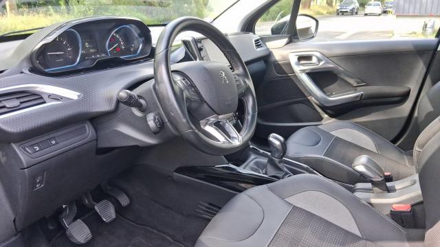 Peugeot 2008 image 9