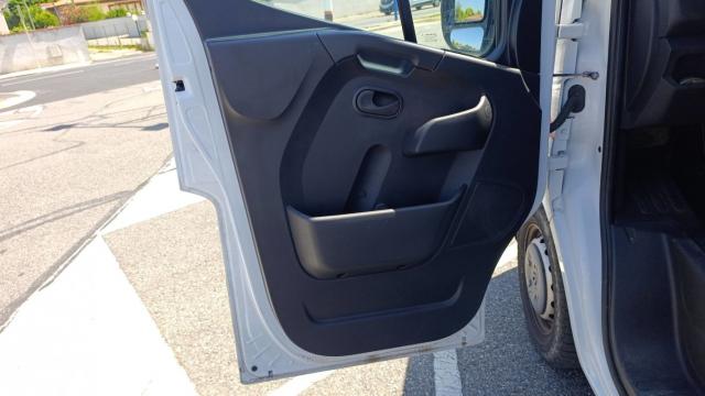 Renault Master image 1