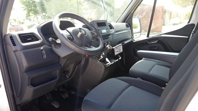 Renault Master image 7