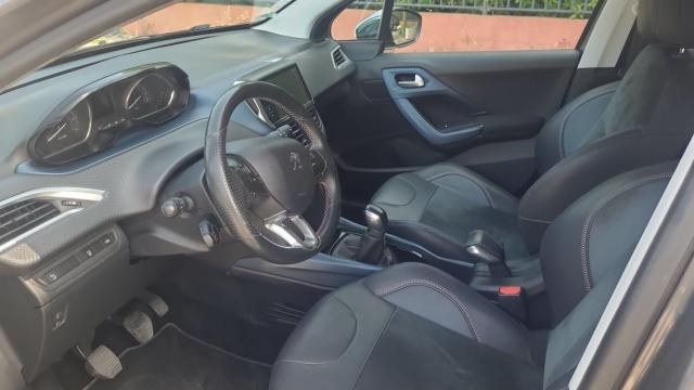 Peugeot 2008 image 9