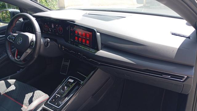 Volkswagen Golf image 6