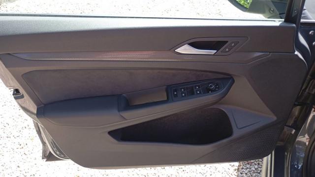 Volkswagen Golf image 4