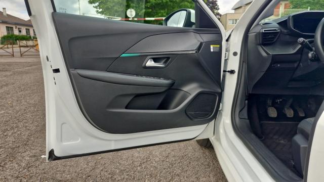 Peugeot 208 image 5