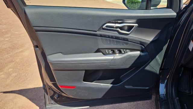 Kia Sportage image 6