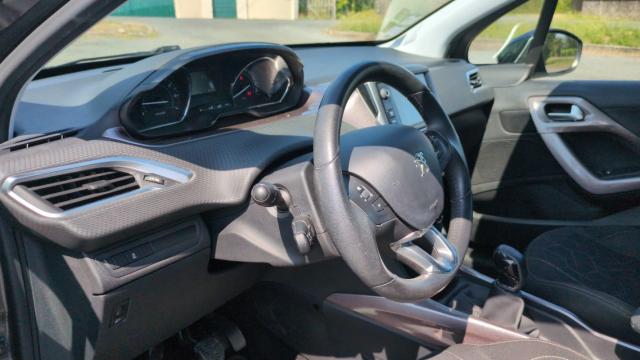 Peugeot 2008 image 8