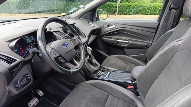 Ford Kuga image 4