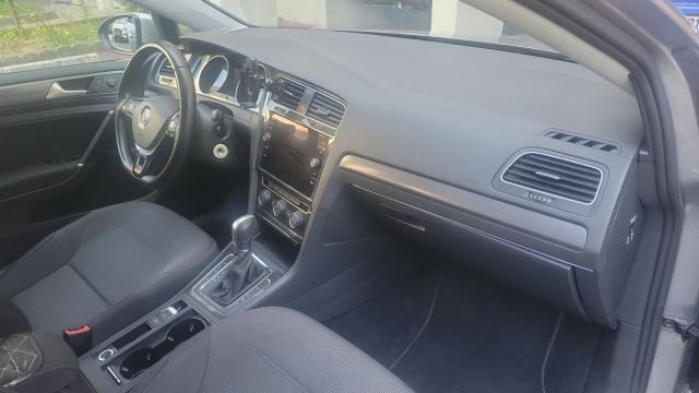 Volkswagen Golf image 9