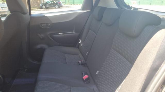 Toyota Yaris image 2