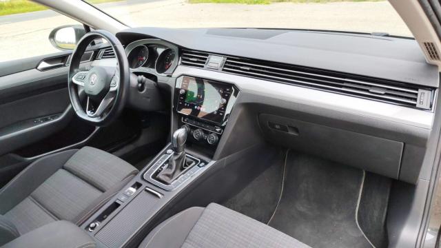 Volkswagen Passat Sw image 2