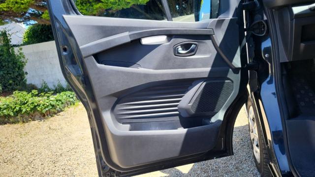 Renault Trafic image 1