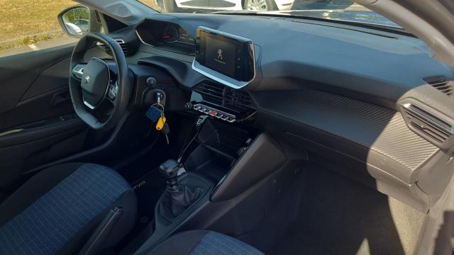 Peugeot 208 image 3