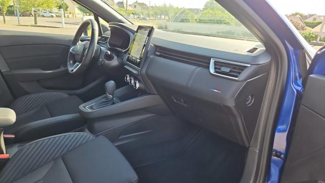Renault Clio image 2