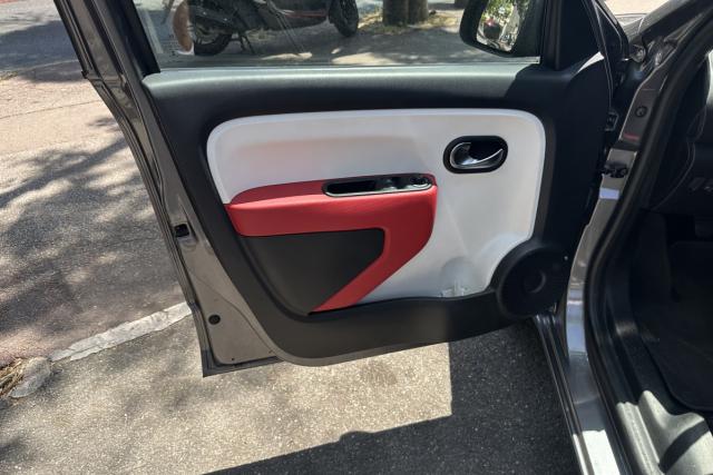 Renault Twingo image 8