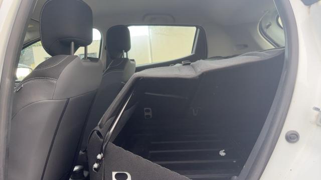 Renault Clio image 2