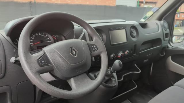 Renault Master image 8