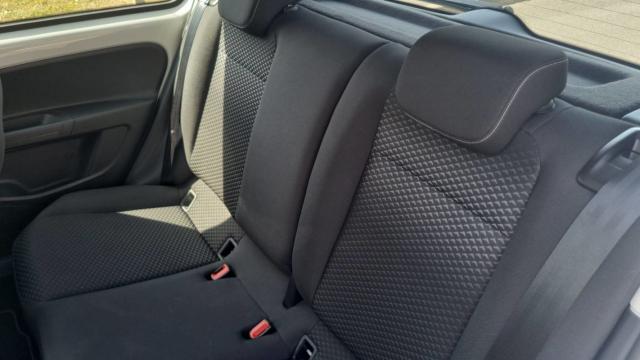 Volkswagen Up! image 5