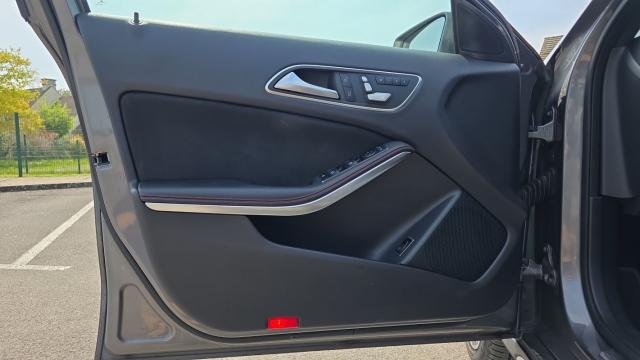 Mercedes Benz Classe Gla image 1