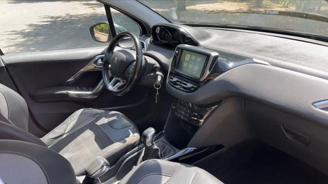 Peugeot 2008 image 5