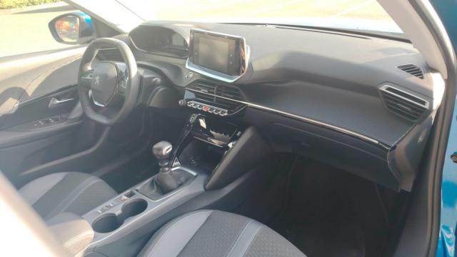 Peugeot 2008 image 4