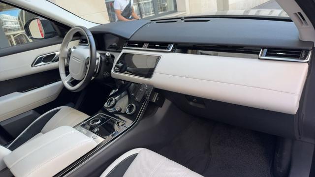 Land Rover Range Rover Velar image 4