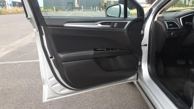 Ford Mondeo image 4