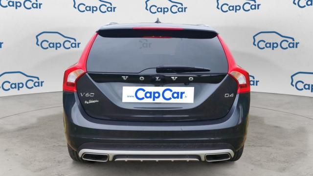 Volvo V60 Cross Country image 2
