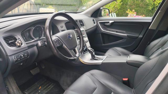 Volvo V60 Cross Country image 7