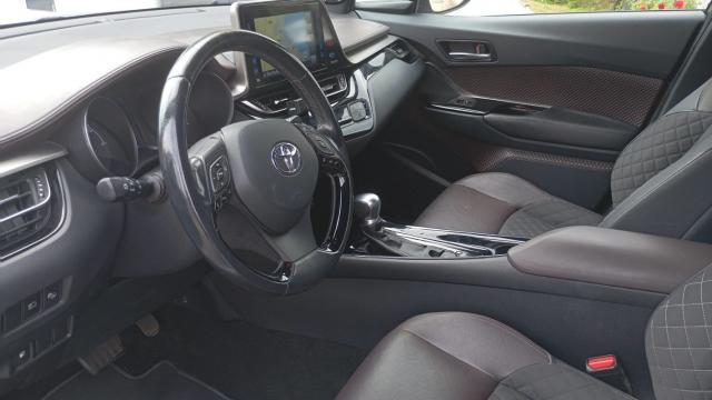 Toyota C-Hr image 1