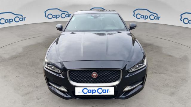 Jaguar Xe image 7