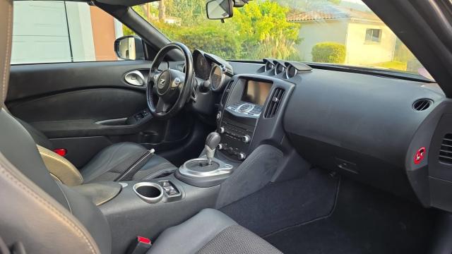 Nissan 370z image 1