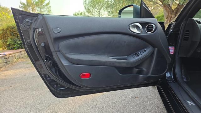 Nissan 370z image 5