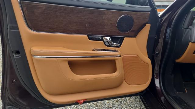 Jaguar Xj image 4