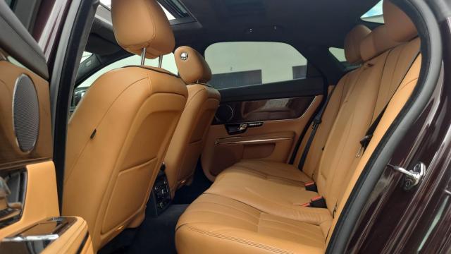 Jaguar Xj image 9