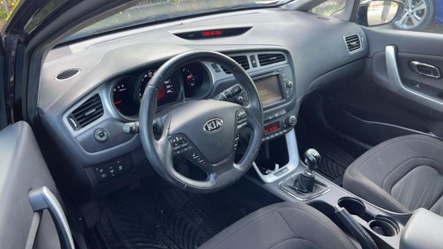 Kia Cee'D_sw image 1