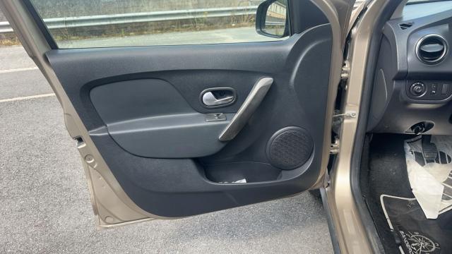Dacia Sandero image 8