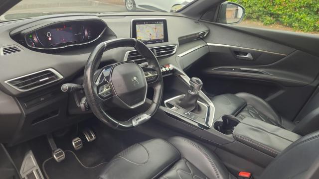 Peugeot 5008 image 8