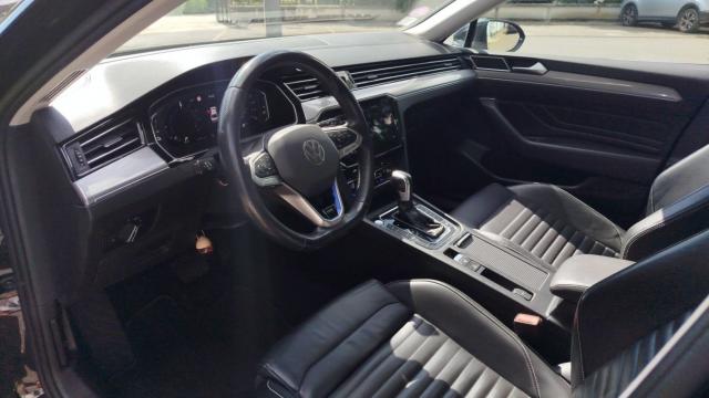 Volkswagen Passat image 7