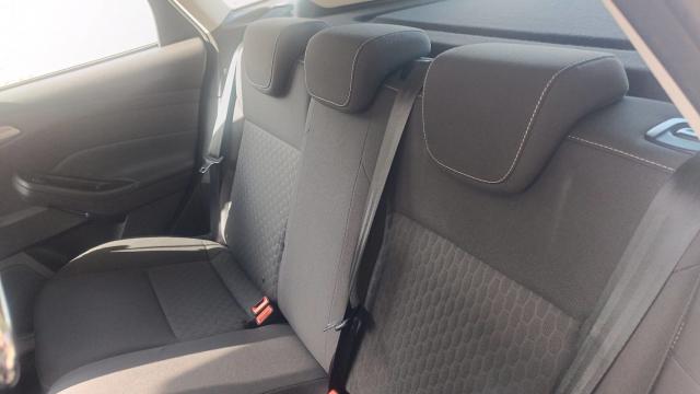 Ford Focus image 9