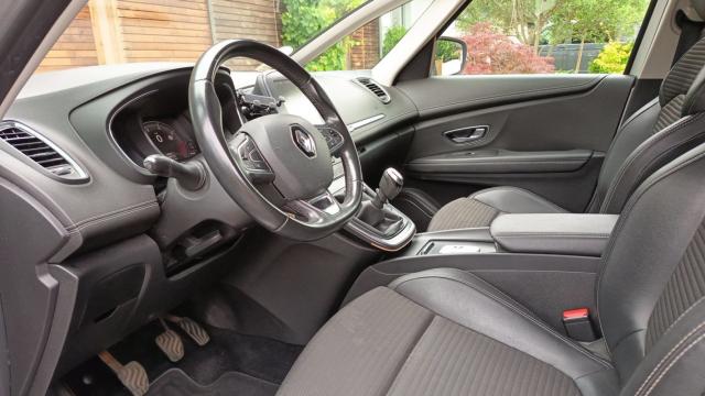 Renault Scénic image 1
