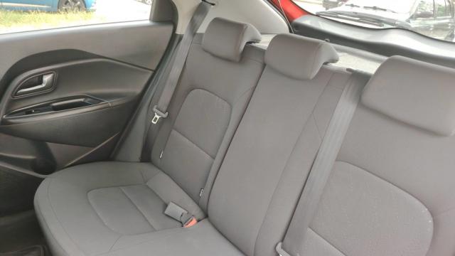 Kia Rio image 4