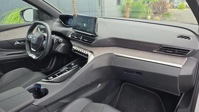 Peugeot 3008 image 6